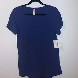 Lularoe Classic Tee, M NWT.